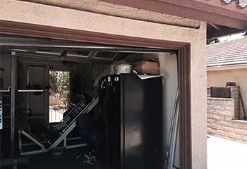 Garage Door Off Track | Garage Doors Repair Corona, C Garage Door Off Track | Garage Doors Repair Corona, C